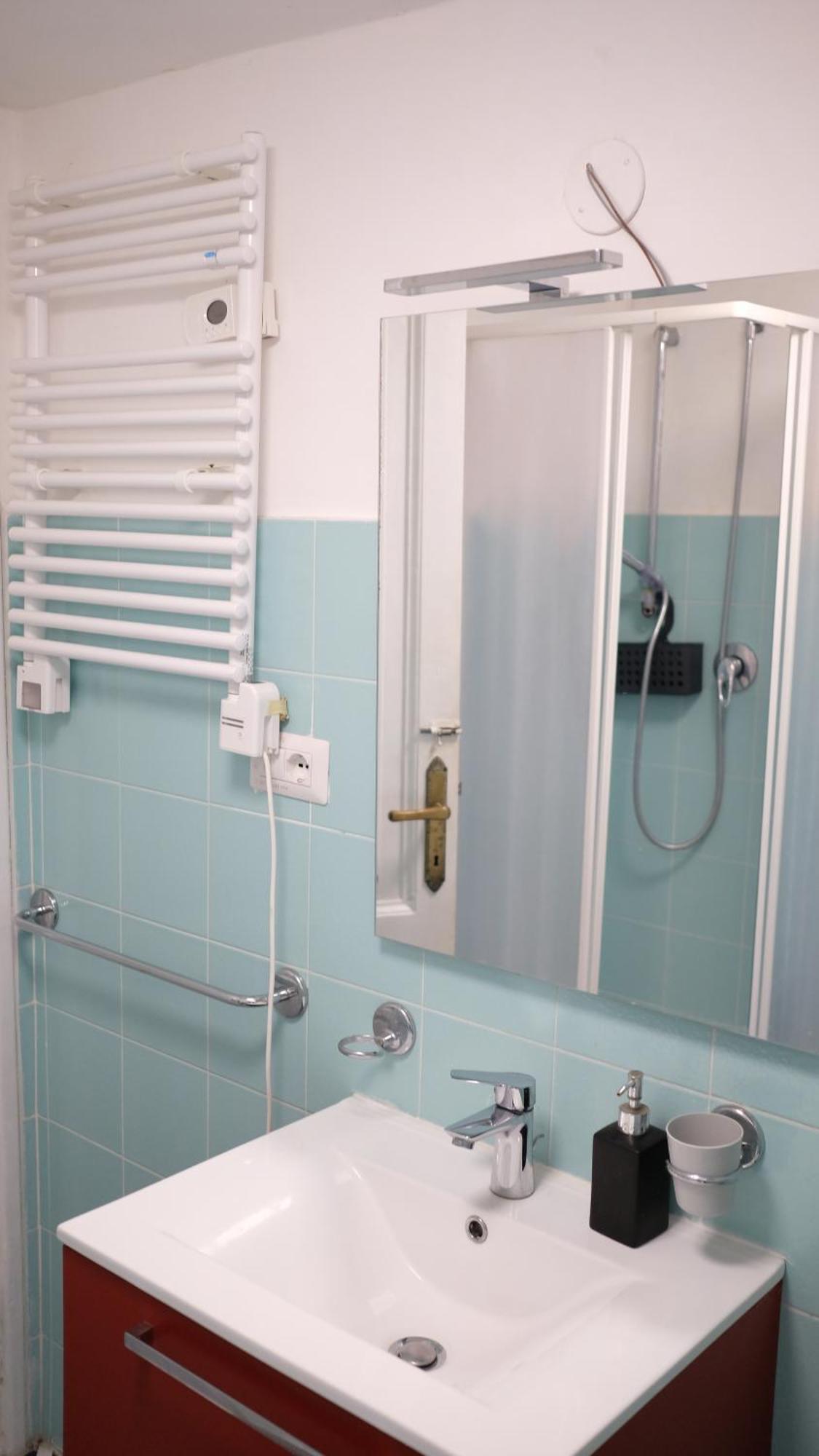 New, True-stevere Amazing Double Bed For 5 Pax Appartamento Roma