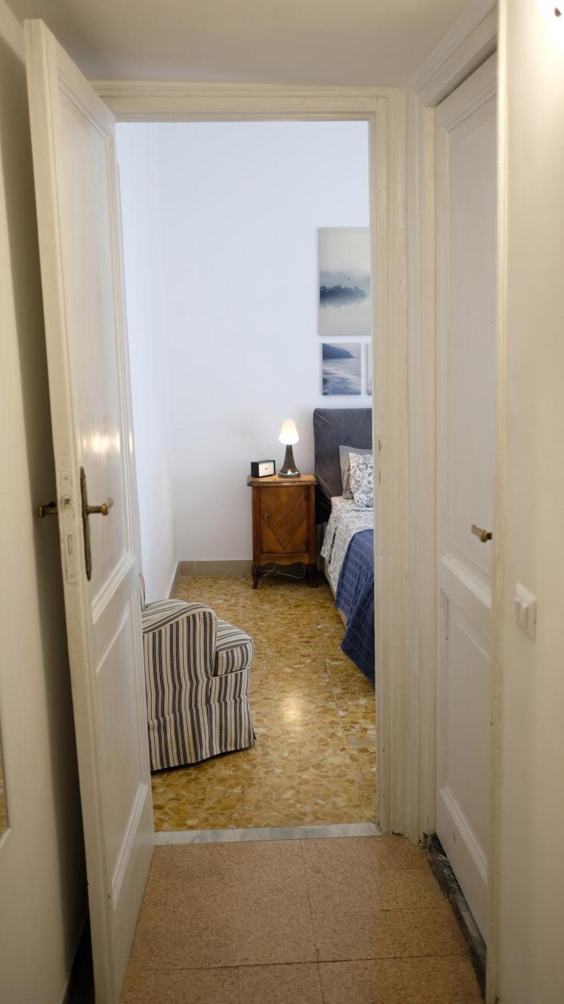 Appartamento New, True-stevere Amazing Double Bed For 5 Pax